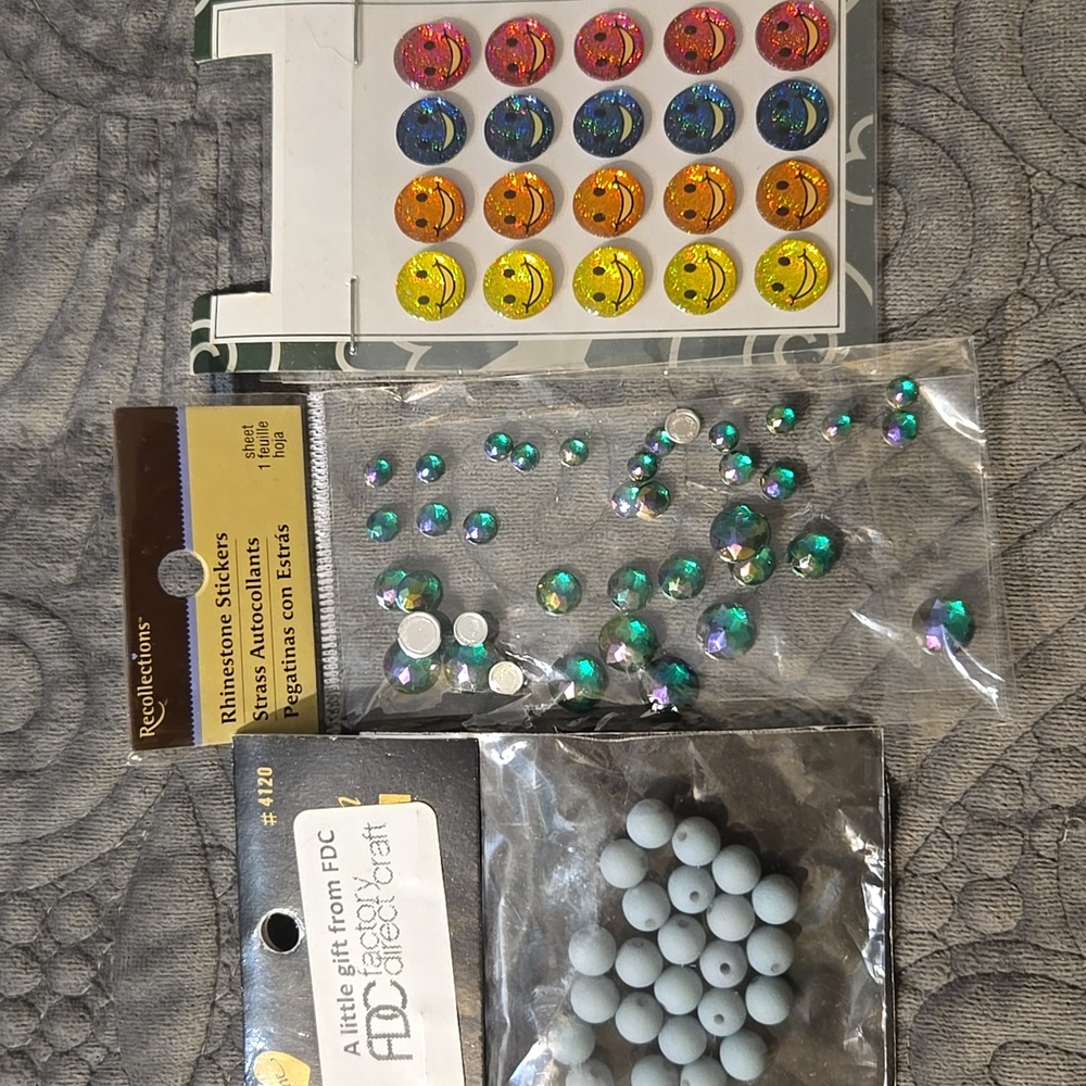 Jewelry bead/craft bundle - Picture 2 of 11
